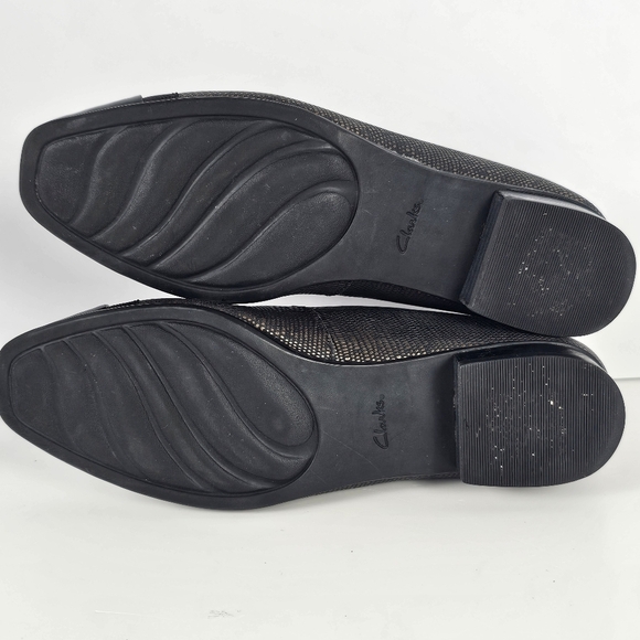 Clarks Artisan Women’s Size 7M Black Cap Toe Low Heel Dress Shoes Comfort Flats - Picture 8 of 8